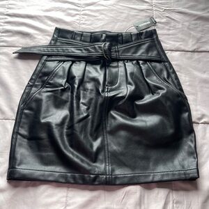 NWT Express Leather Skirt w/ Belt Black XXS